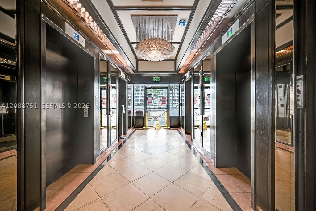 Real estate property located at 600 36th St #508, Miami-dade, Charter Club Condo, Miami, FL