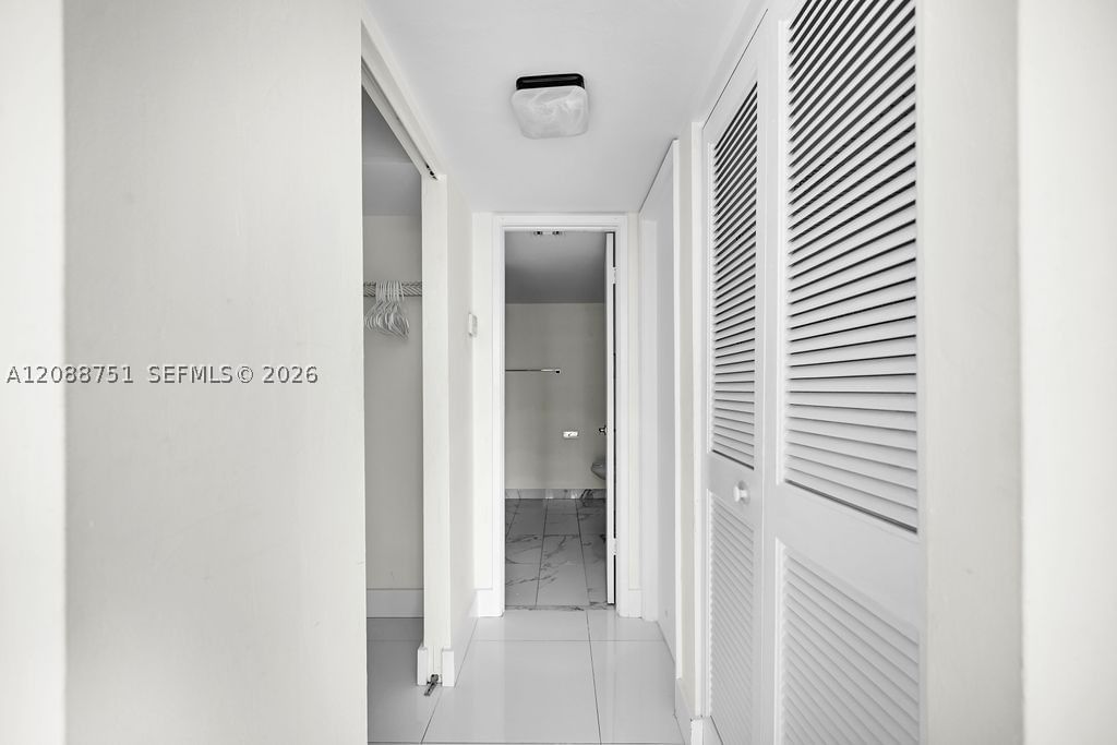 Real estate property located at 600 36th St #508, Miami-dade, Charter Club Condo, Miami, FL
