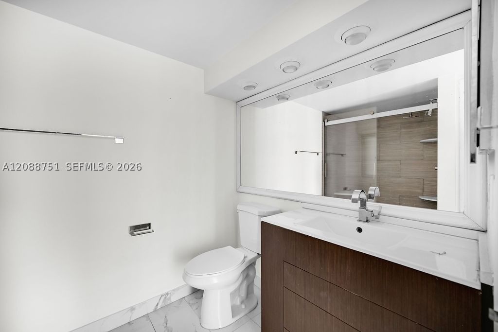 Real estate property located at 600 36th St #508, Miami-dade, Charter Club Condo, Miami, FL