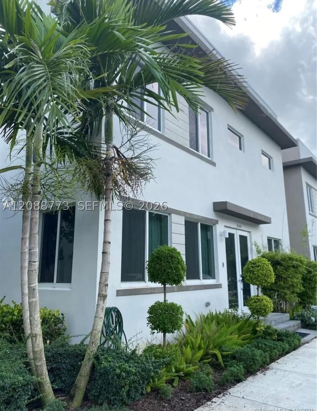 Real estate property located at 10440 67th St #10440, Miami-dade, Landmark At Doral Central, Doral, FL