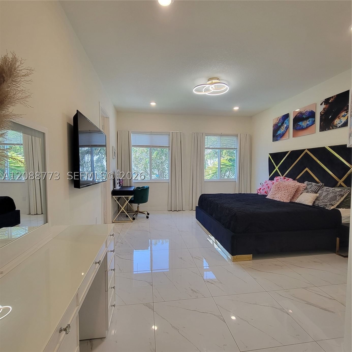 Real estate property located at 10440 67th St #10440, Miami-dade, Landmark At Doral Central, Doral, FL