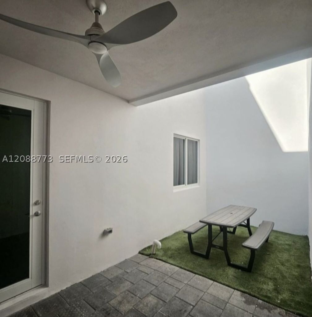 Real estate property located at 10440 67th St #10440, Miami-dade, Landmark At Doral Central, Doral, FL