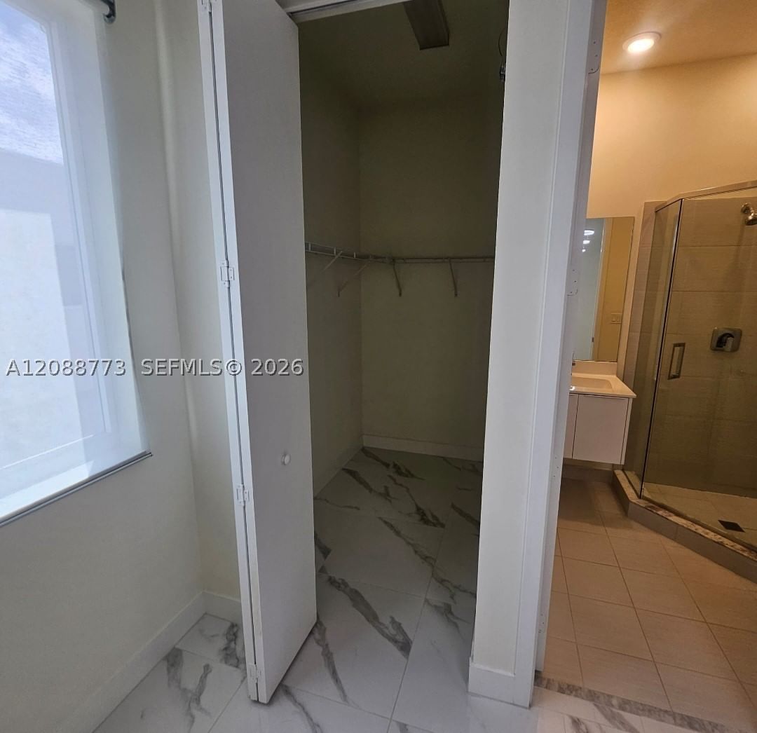 Real estate property located at 10440 67th St #10440, Miami-dade, Landmark At Doral Central, Doral, FL