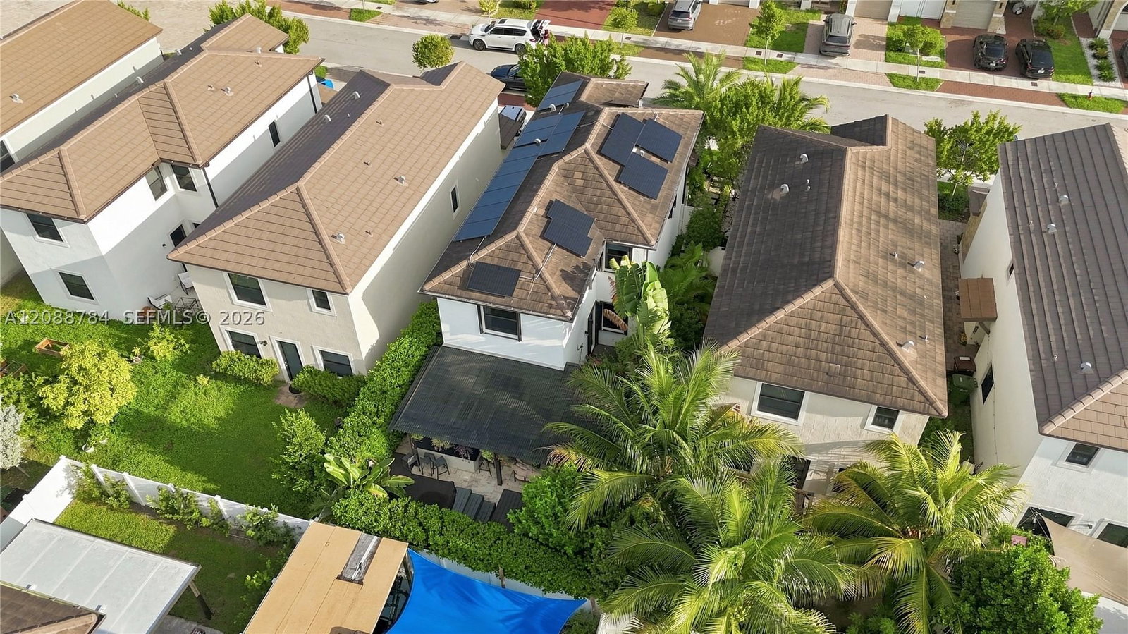 Real estate property located at 3440 110th St, Miami-dade, Aquabella North, Hialeah, FL