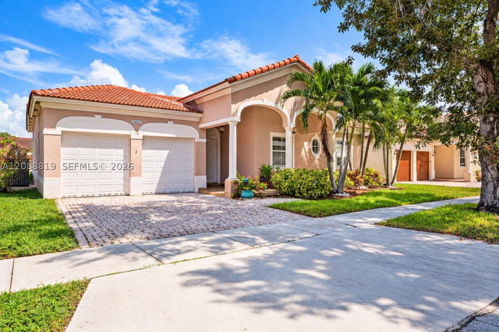 Real estate property located at 16637 81st Ter, Miami-dade, Kendalland, Miami, FL