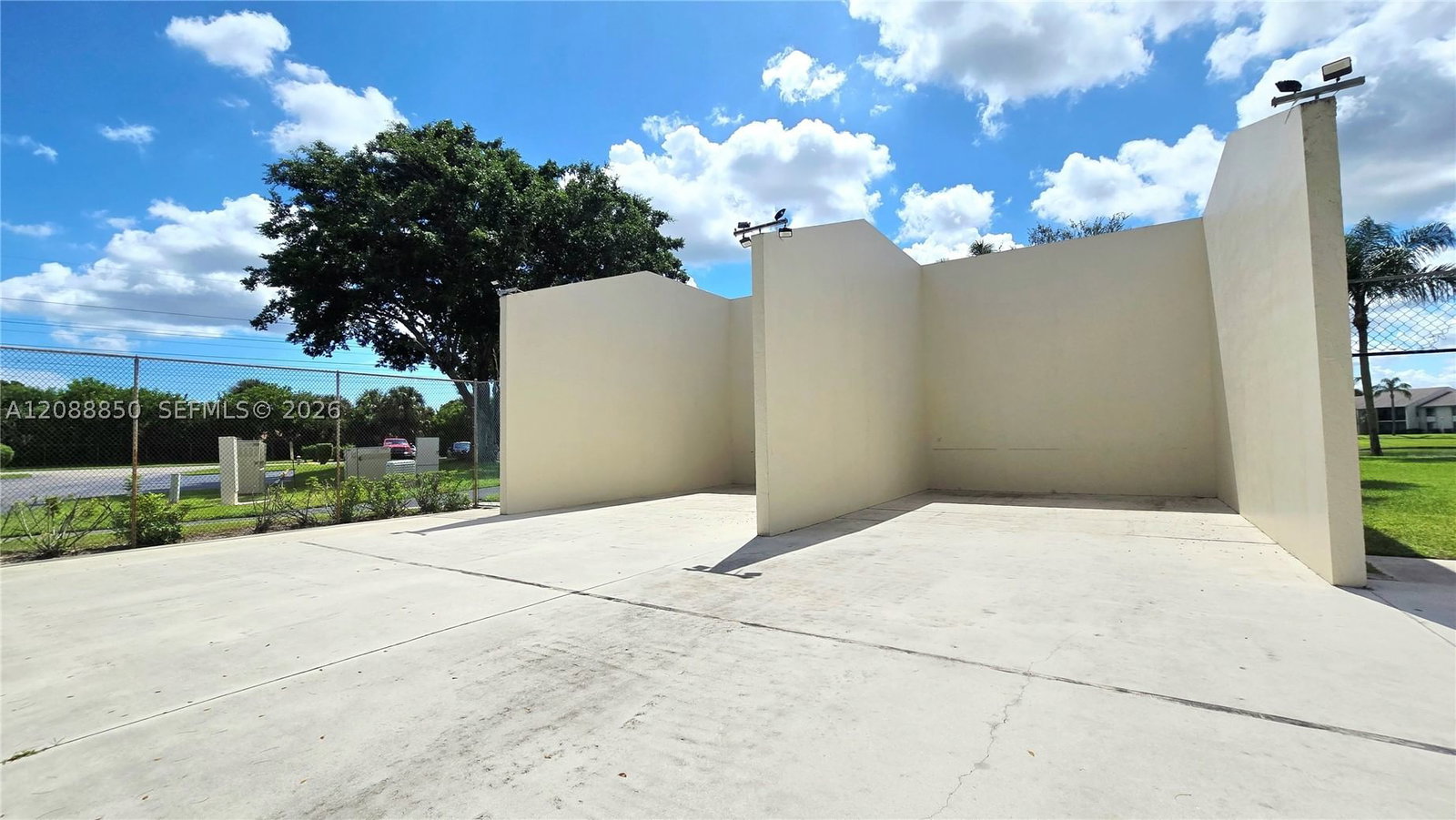 Real estate property located at 1117 Green Pine Blvd G1, Palm Beach, Palm Club Village Ii Cond, West Palm Beach, FL
