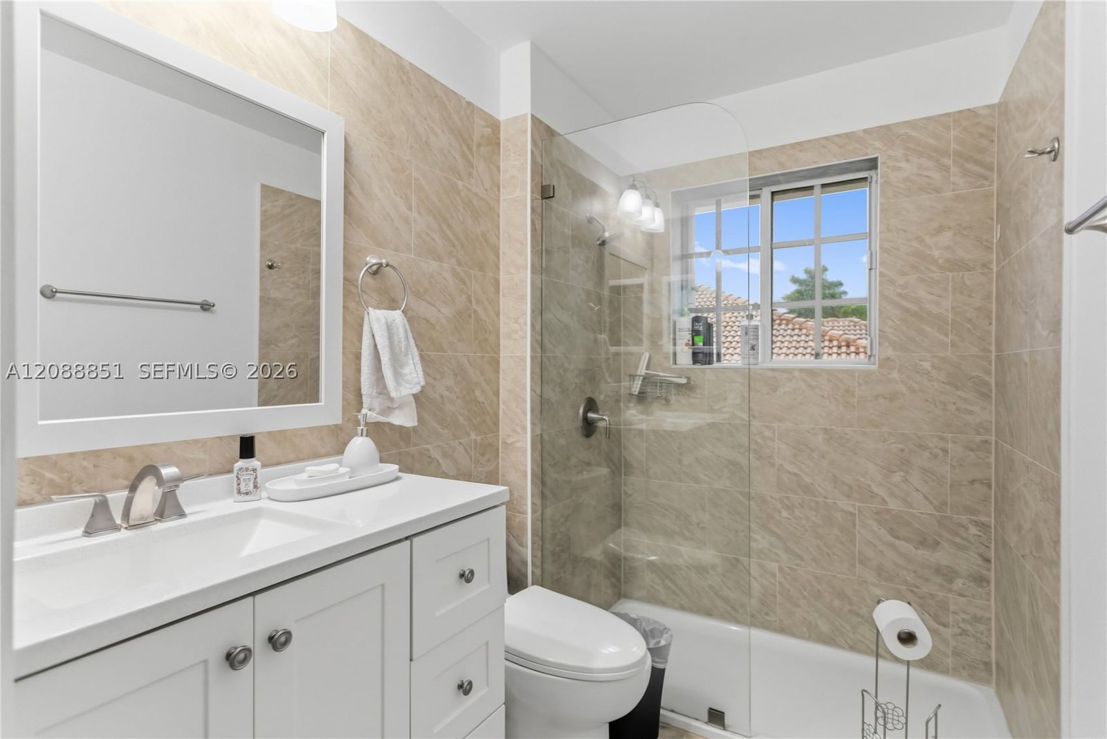 Real estate property located at 1642 Blue Jay Cir, Broward, Sector 2-parcels 1 2 3 4, Weston, FL