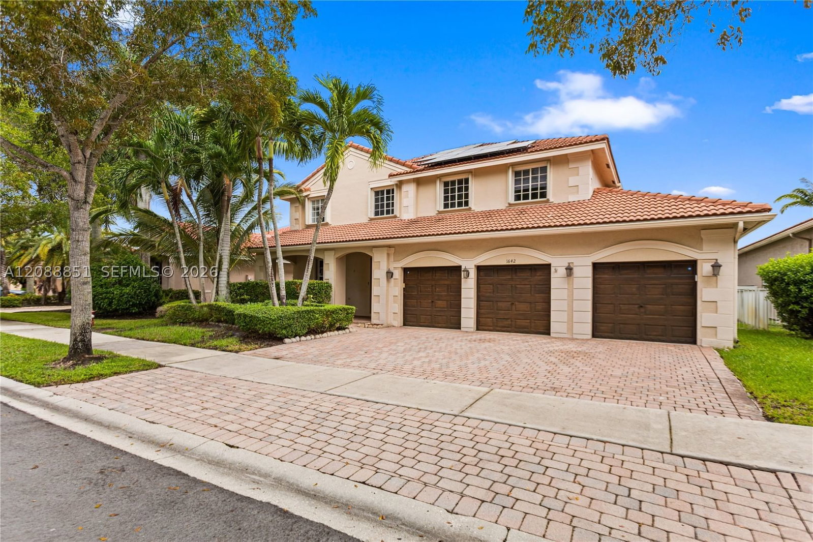 Real estate property located at 1642 Blue Jay Cir, Broward, Sector 2-parcels 1 2 3 4, Weston, FL