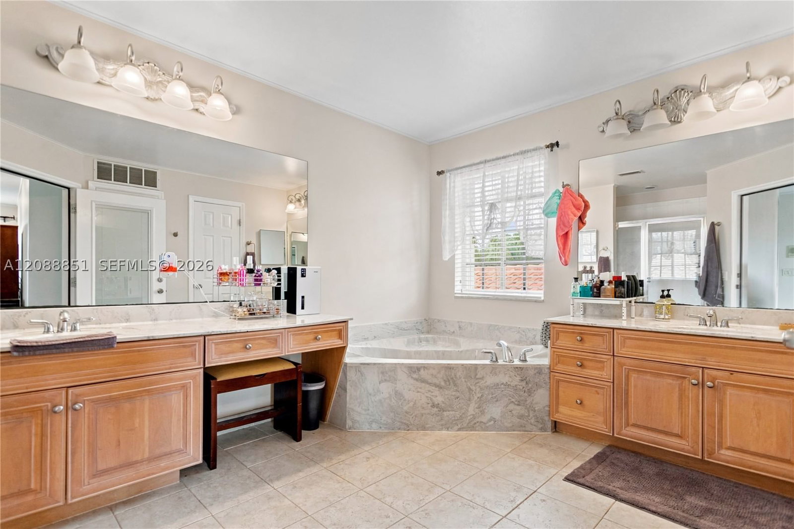 Real estate property located at 1642 Blue Jay Cir, Broward, Sector 2-parcels 1 2 3 4, Weston, FL