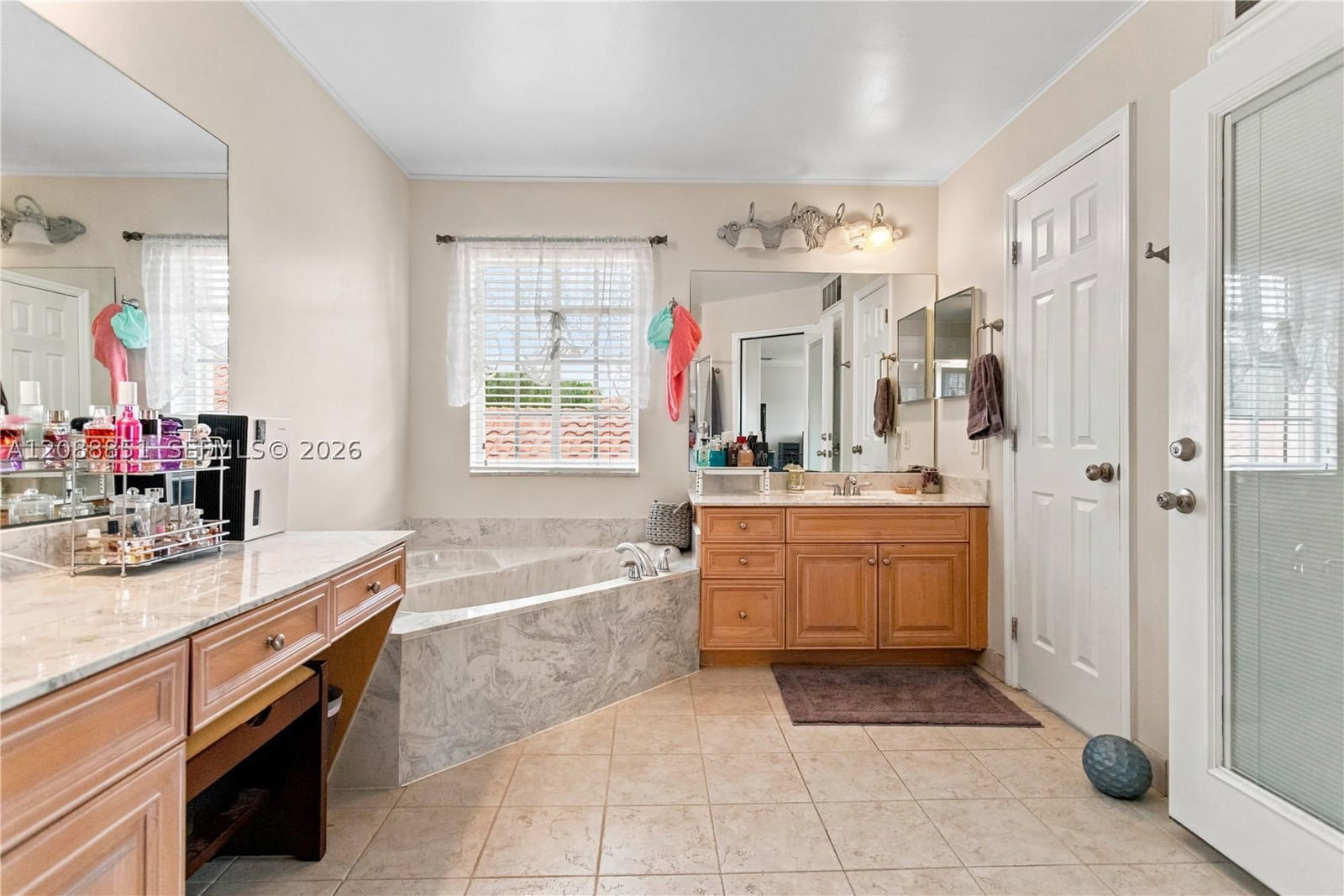 Real estate property located at 1642 Blue Jay Cir, Broward, Sector 2-parcels 1 2 3 4, Weston, FL