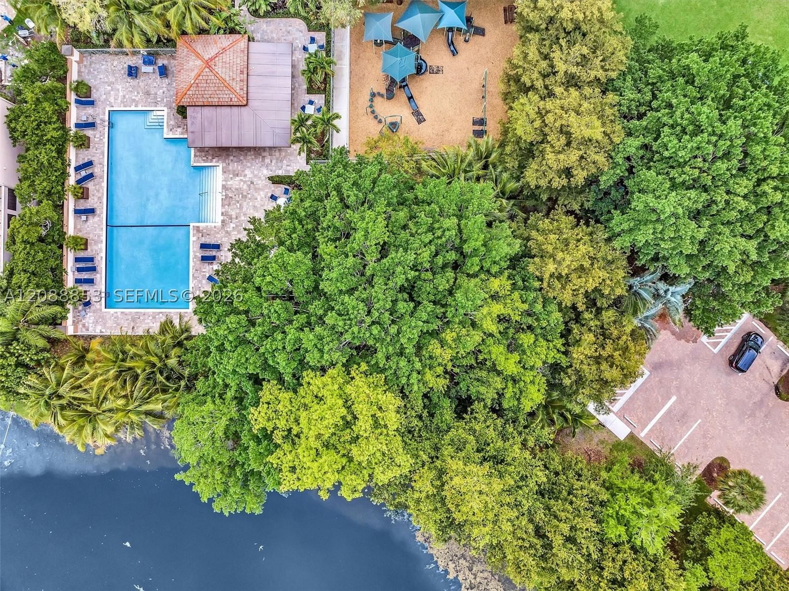 Real estate property located at 523 Stonemont Dr, Broward, Sector 4, Weston, FL