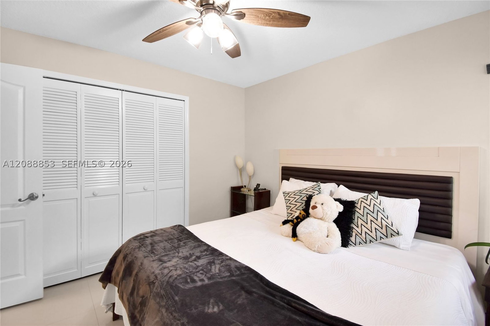 Real estate property located at 523 Stonemont Dr, Broward, Sector 4, Weston, FL