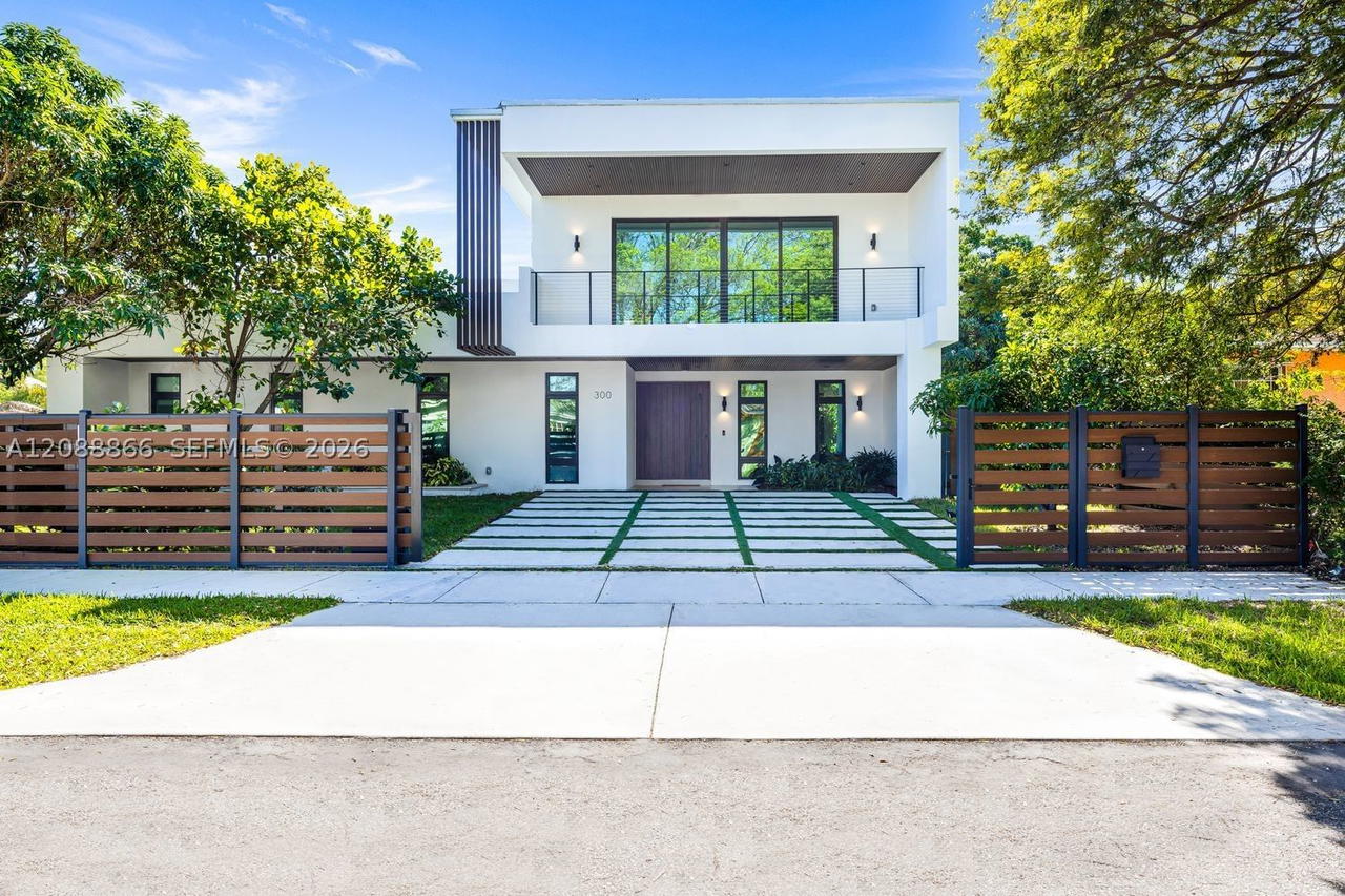 Real estate property located at 300 48th St, Miami-dade, Brentwood, Miami, FL