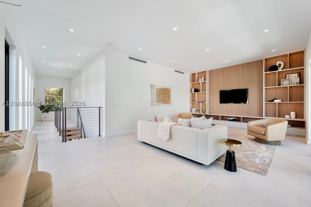 Real estate property located at 300 48th St, Miami-dade, Brentwood, Miami, FL