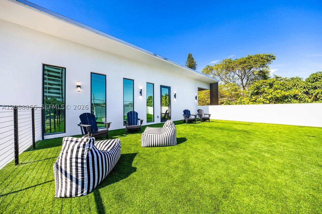 Real estate property located at 300 48th St, Miami-dade, Brentwood, Miami, FL