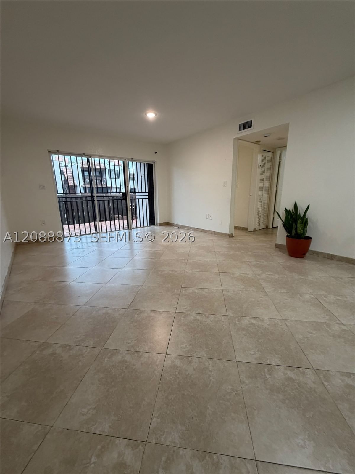 Real estate property located at 10115 9th St Cir #6-106, Miami-dade, Las Brisas Village Condo, Miami, FL