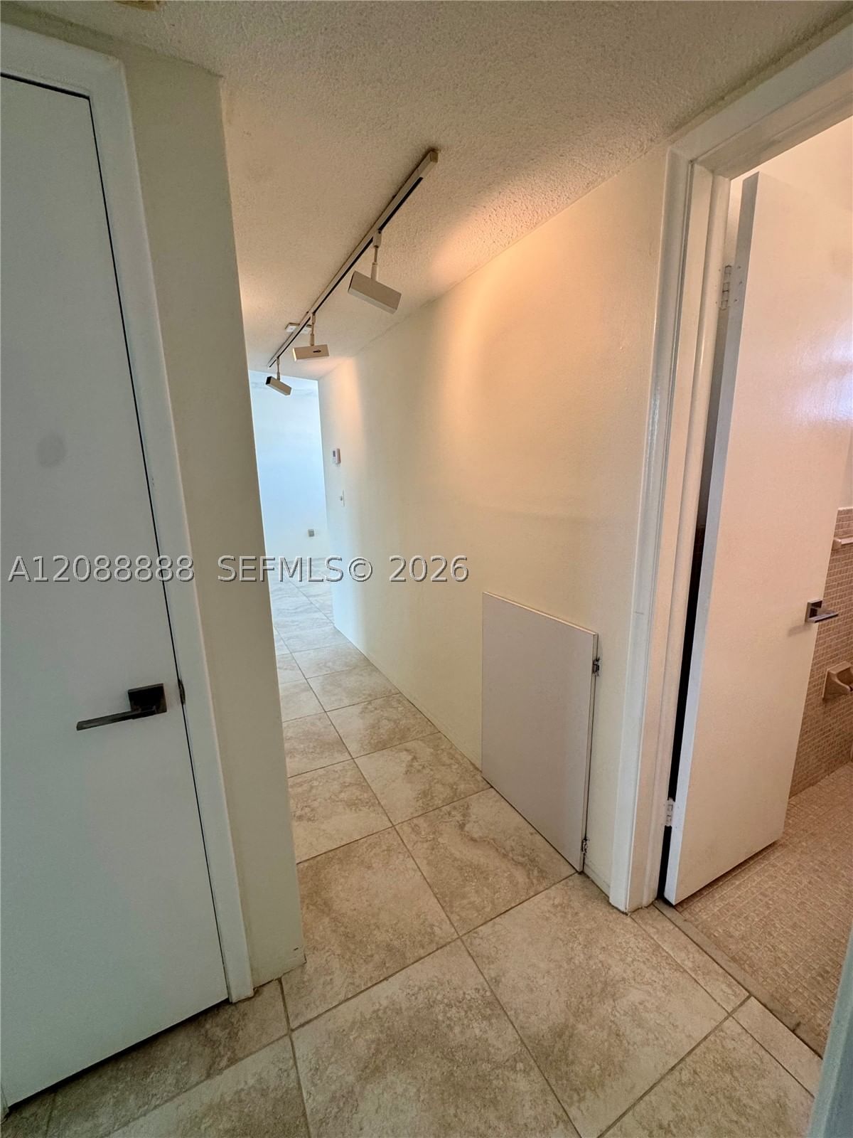 Real estate property located at 2940 203rd St #213 C, Miami-dade, Bisc Lake Gardens Condo N, Aventura, FL