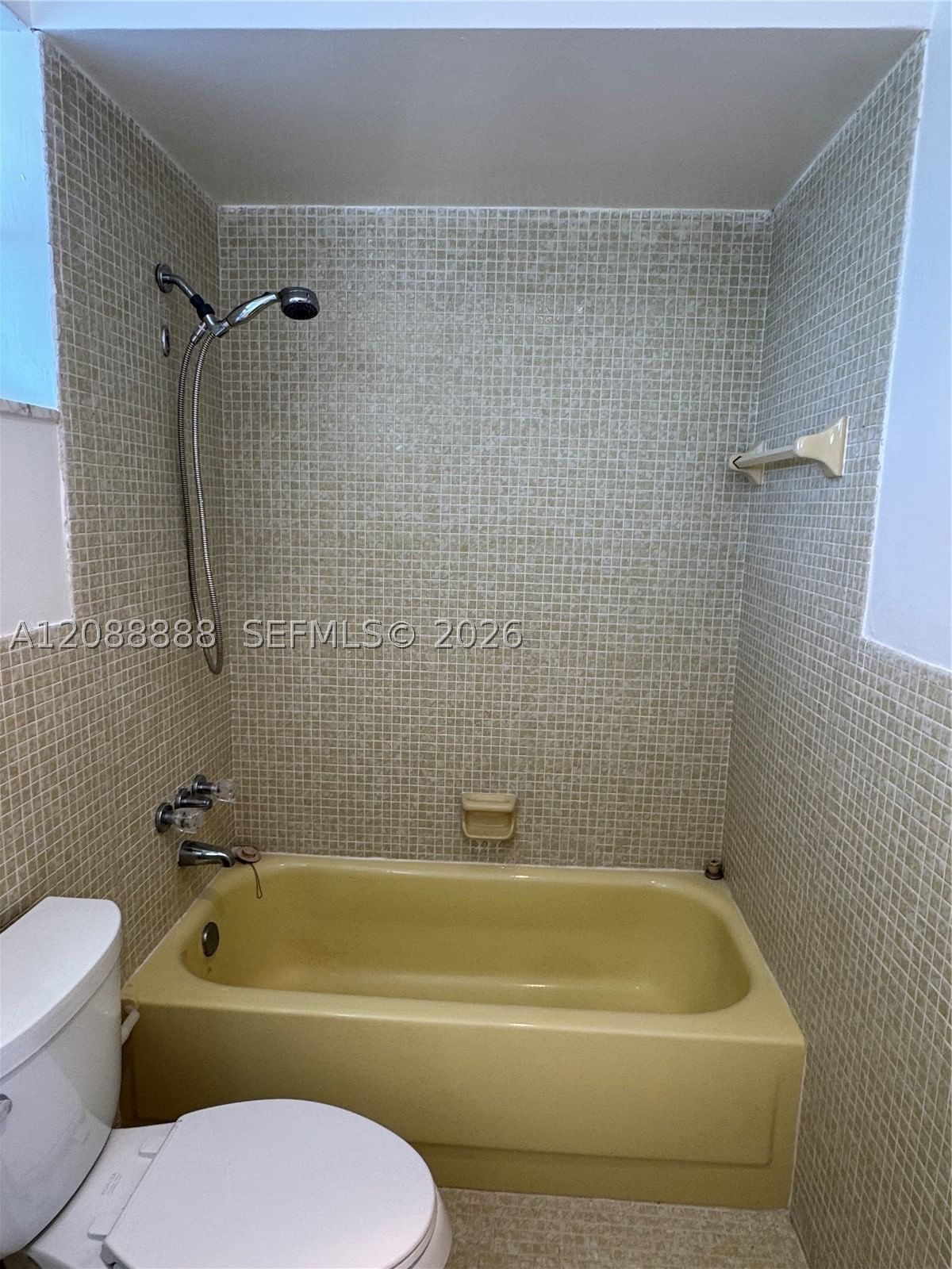 Real estate property located at 2940 203rd St #213 C, Miami-dade, Bisc Lake Gardens Condo N, Aventura, FL