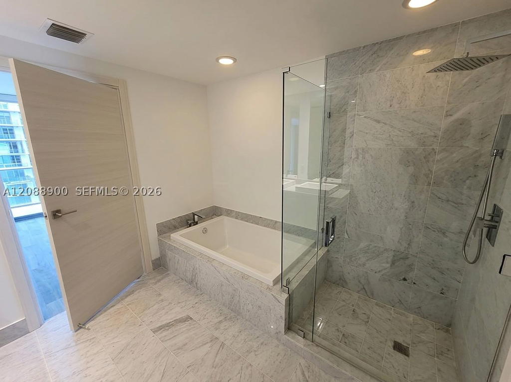 Real estate property located at 801 Miami Ave #4108, Miami-dade, 801 Sma Residences Condo, Miami, FL