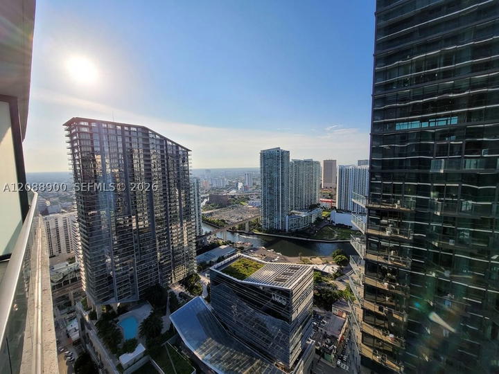 Real estate property located at 801 Miami Ave #4108, Miami-dade, 801 Sma Residences Condo, Miami, FL