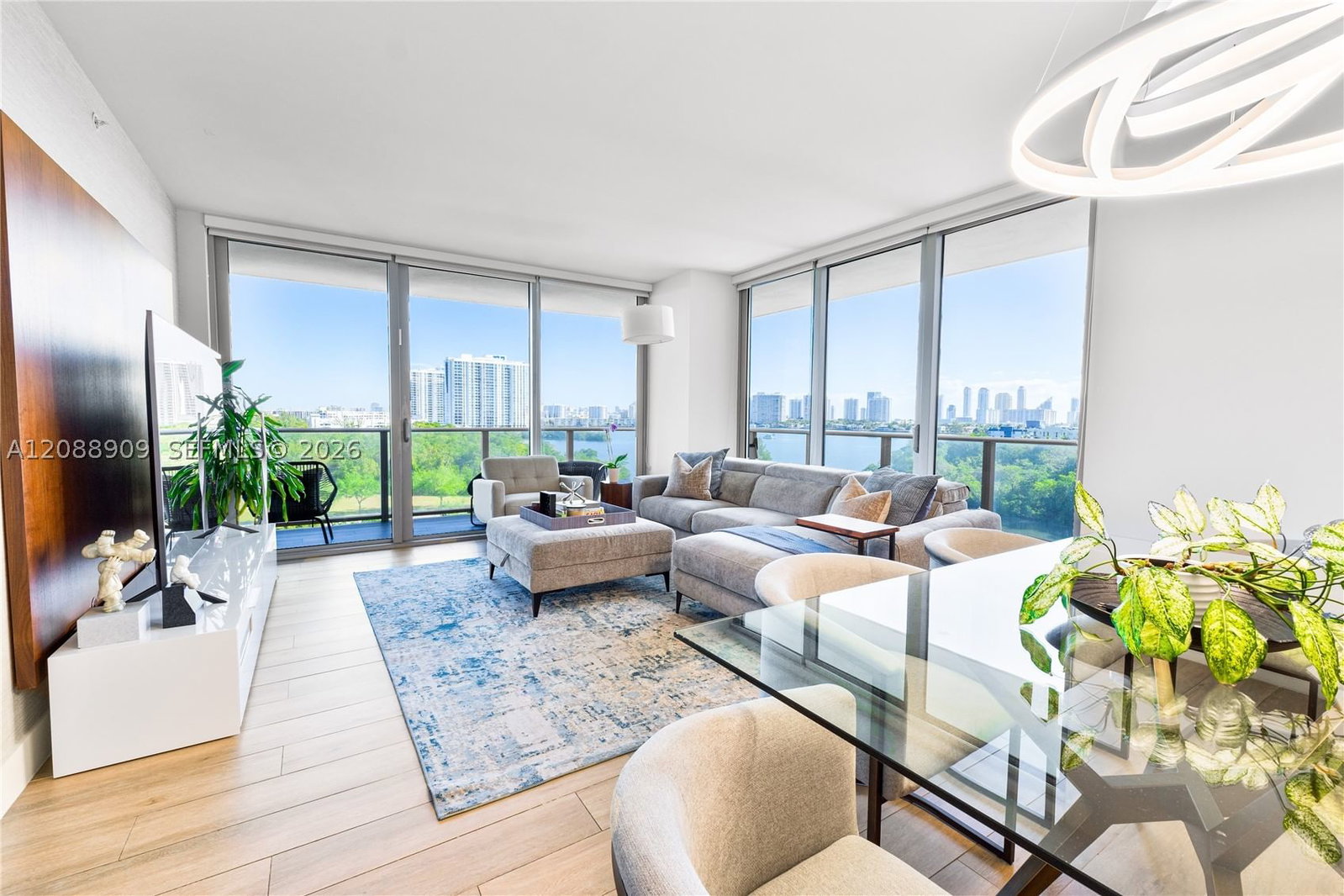 Real estate property located at 16385 Biscayne Blvd #707, Miami-dade, The Harbour North Condo, North Miami Beach, FL
