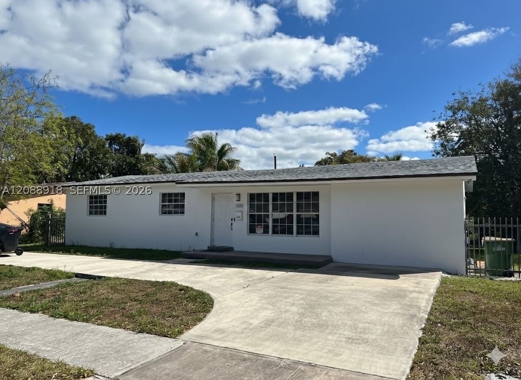 Real estate property located at 1500 137th St, Miami-dade, Almar Sub 1st Addn, North Miami, FL