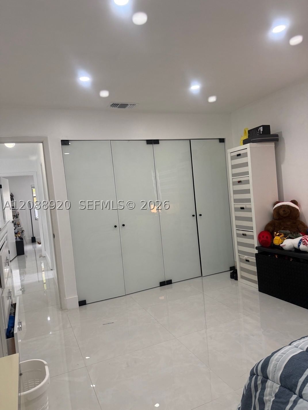 Real estate property located at 1401 122nd Ave, Broward, Pembroke Lakes Sec 6, Pembroke Pines, FL