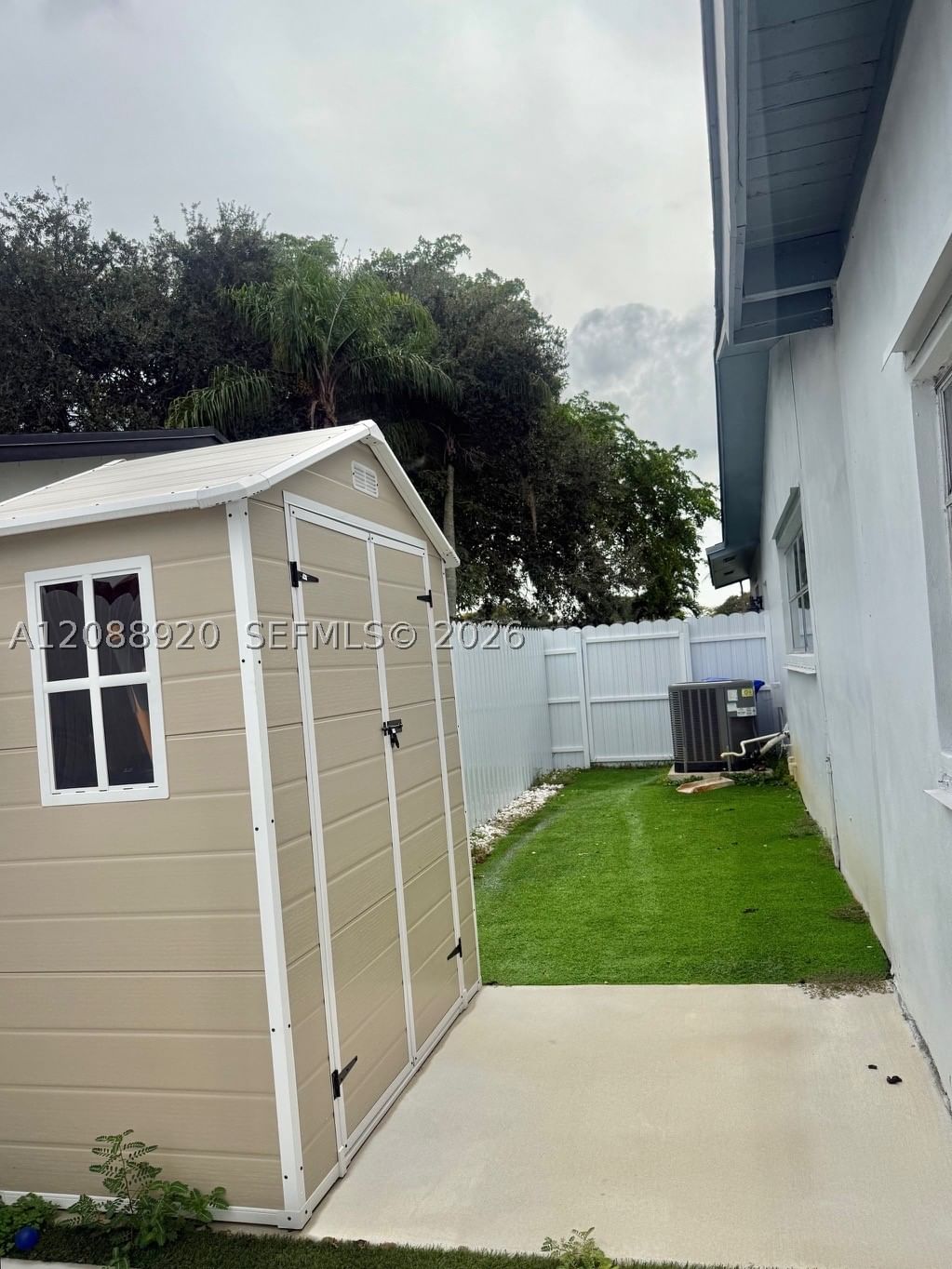 Real estate property located at 1401 122nd Ave, Broward, Pembroke Lakes Sec 6, Pembroke Pines, FL