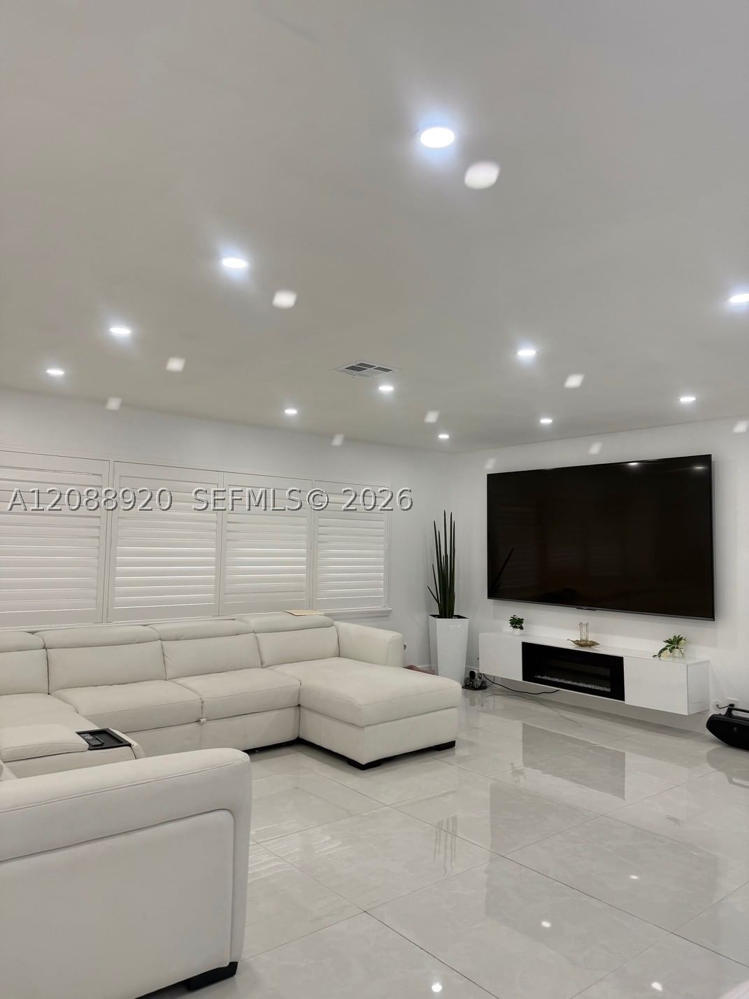 Real estate property located at 1401 122nd Ave, Broward, Pembroke Lakes Sec 6, Pembroke Pines, FL