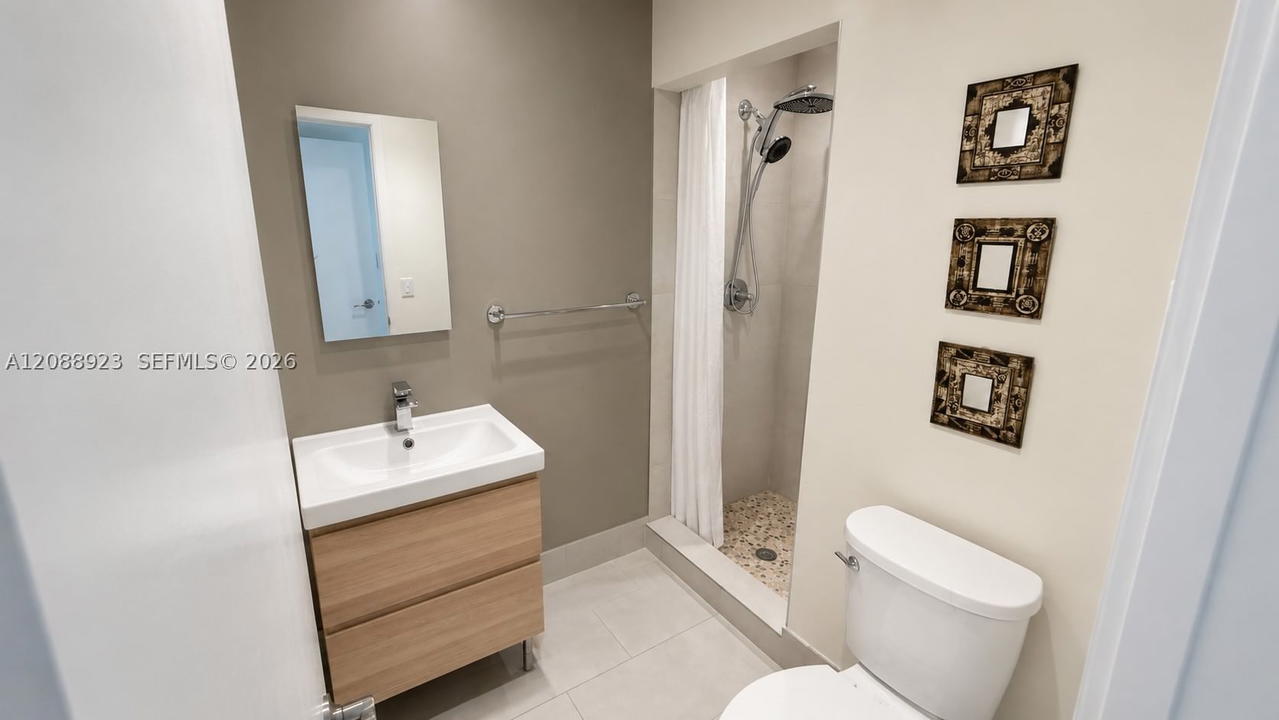 Real estate property located at 1835 212th Terrace, Miami-dade, Highland Gardens Fourth A, Miami, FL