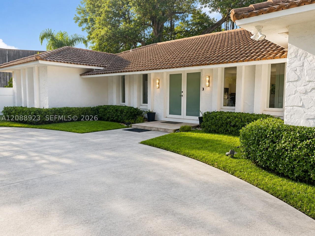 Real estate property located at 1835 212th Terrace, Miami-dade, Highland Gardens Fourth A, Miami, FL