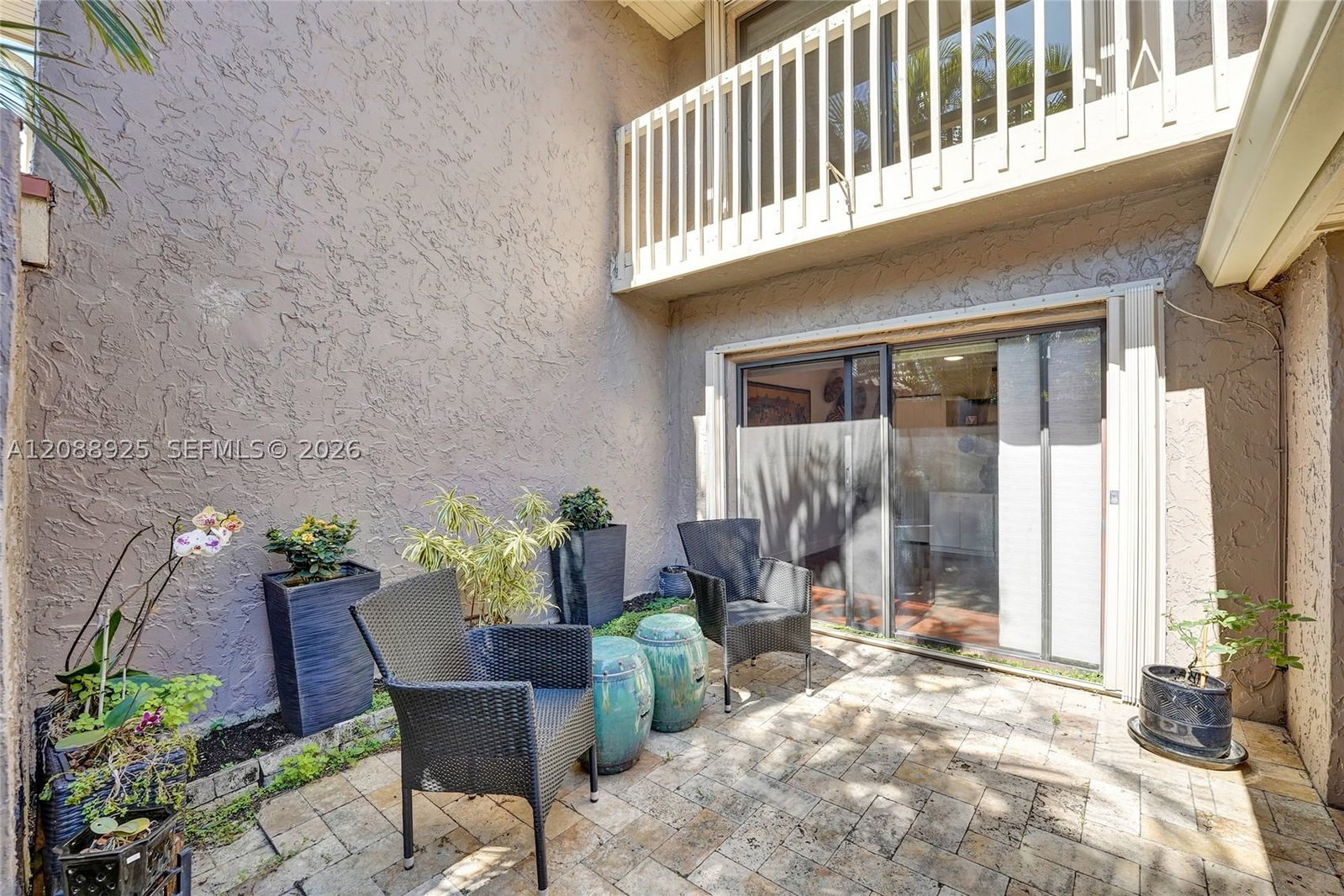 Real estate property located at 403 Dunwoody Ln #38, Broward, Townhouses Of Emerald Hill, Hollywood, FL