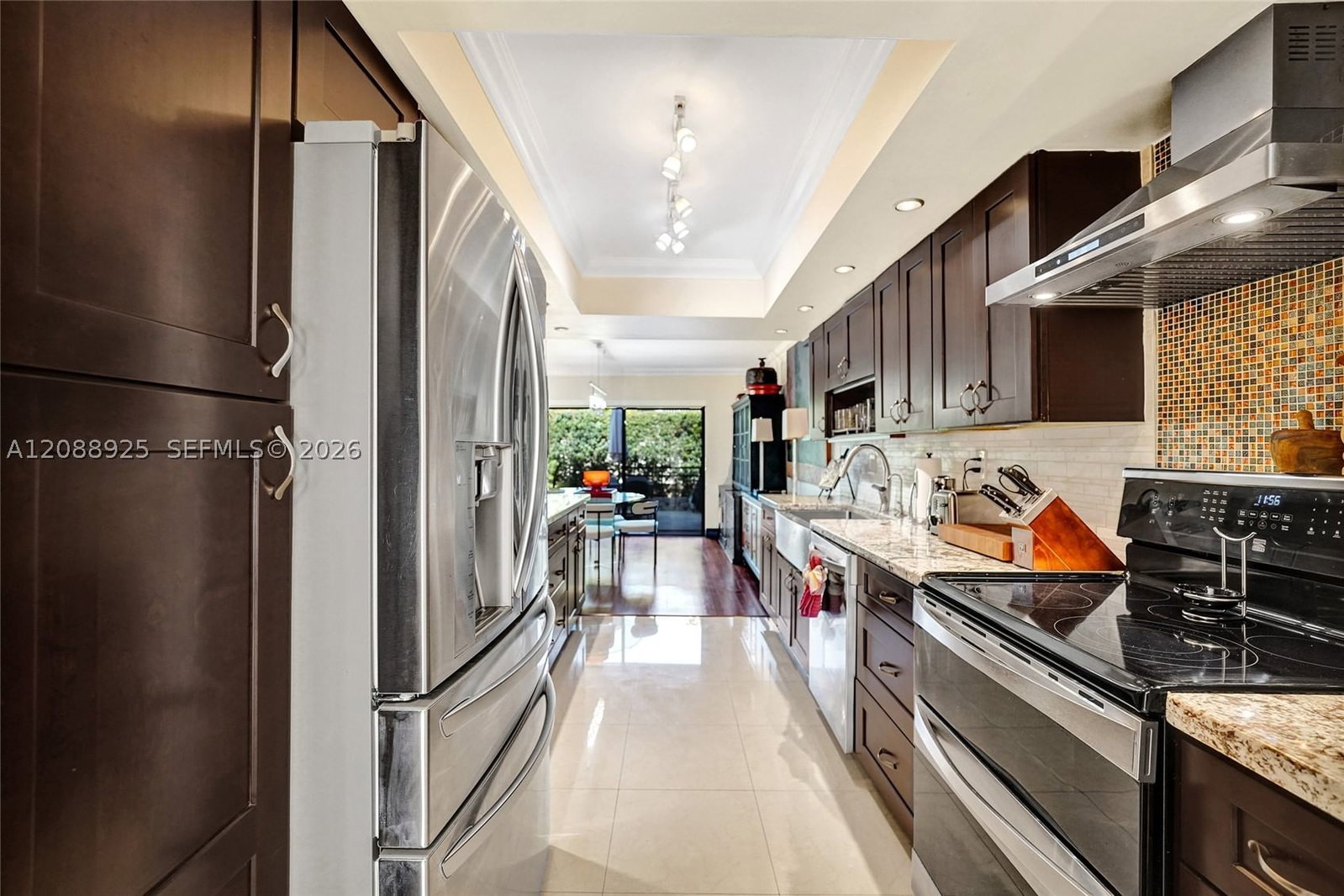 Real estate property located at 403 Dunwoody Ln #38, Broward, Townhouses Of Emerald Hill, Hollywood, FL