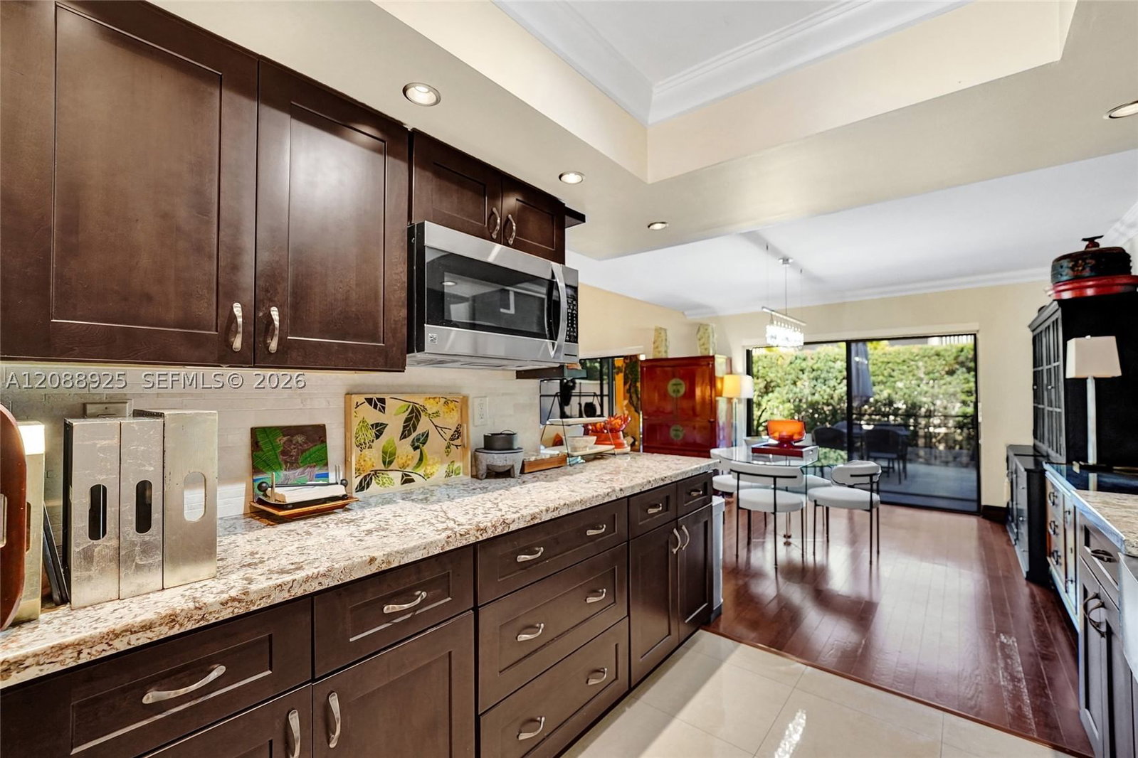 Real estate property located at 403 Dunwoody Ln #38, Broward, Townhouses Of Emerald Hill, Hollywood, FL