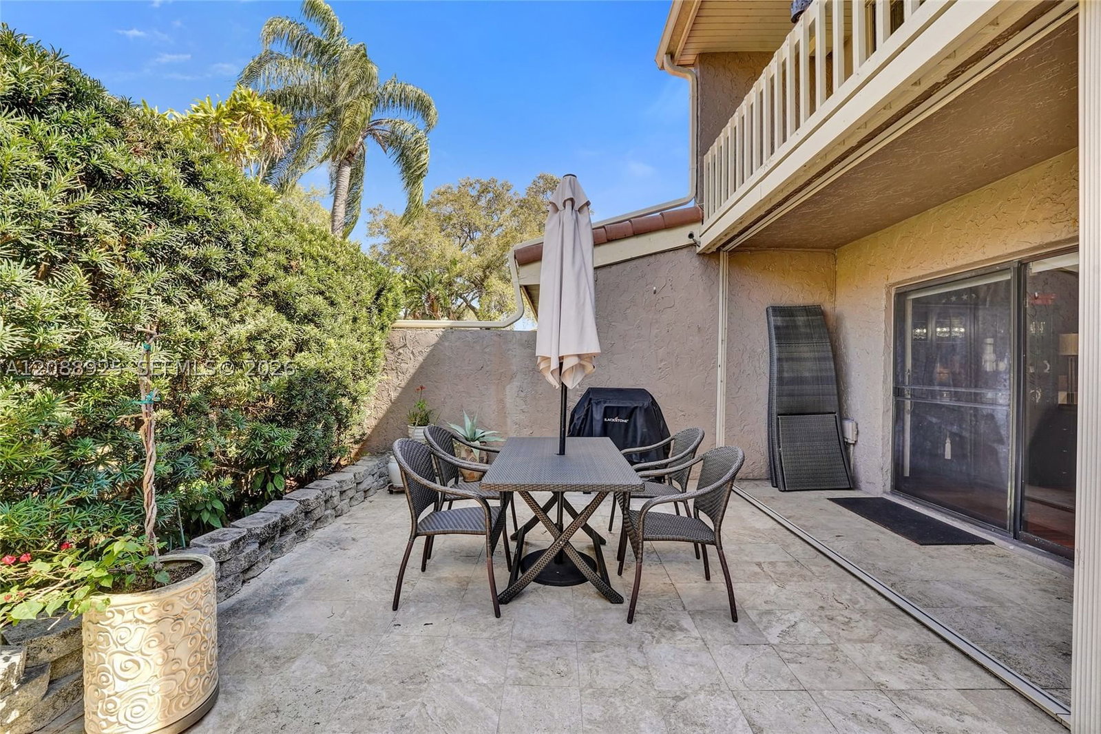 Real estate property located at 403 Dunwoody Ln #38, Broward, Townhouses Of Emerald Hill, Hollywood, FL