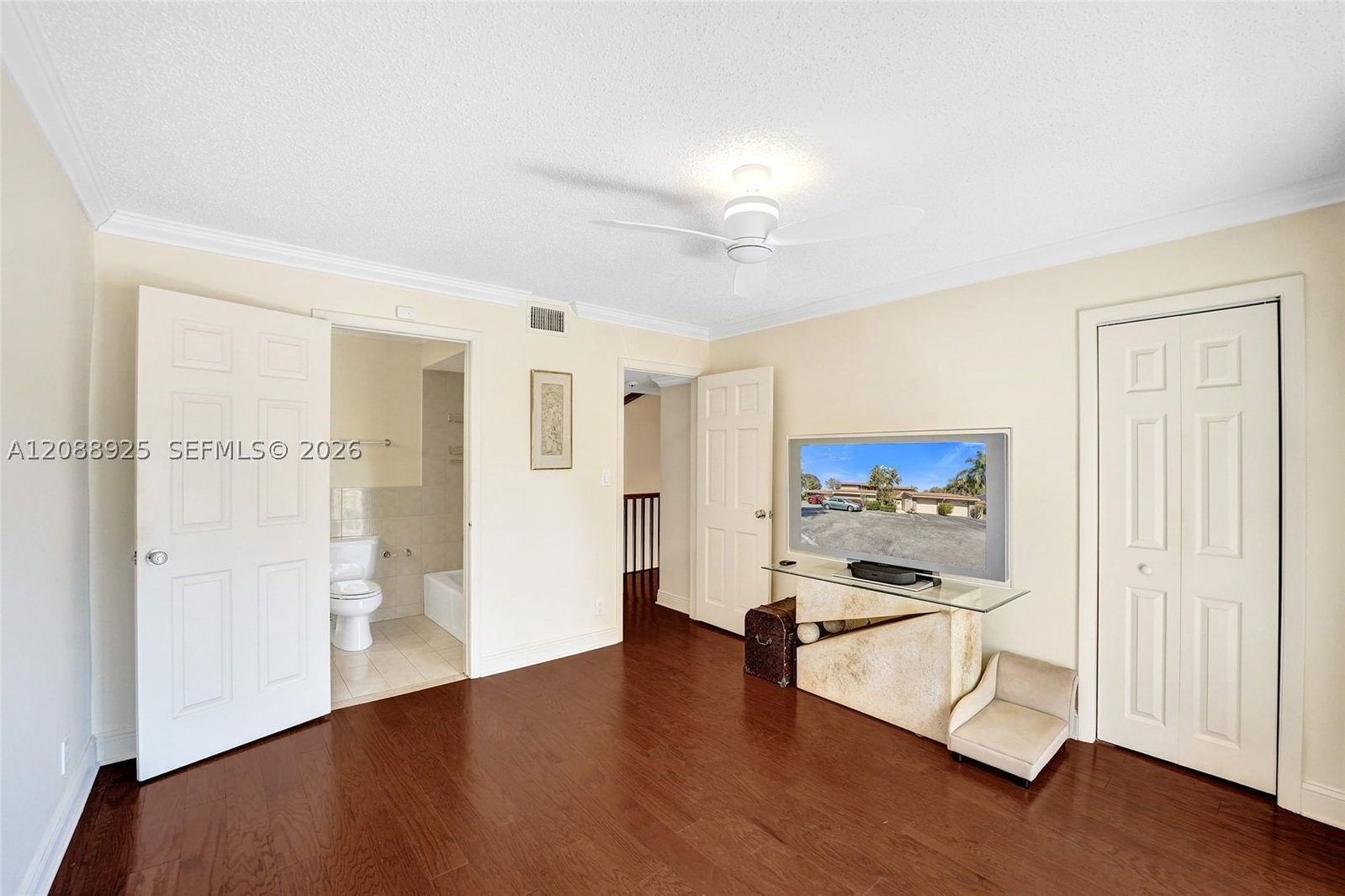 Real estate property located at 403 Dunwoody Ln #38, Broward, Townhouses Of Emerald Hill, Hollywood, FL