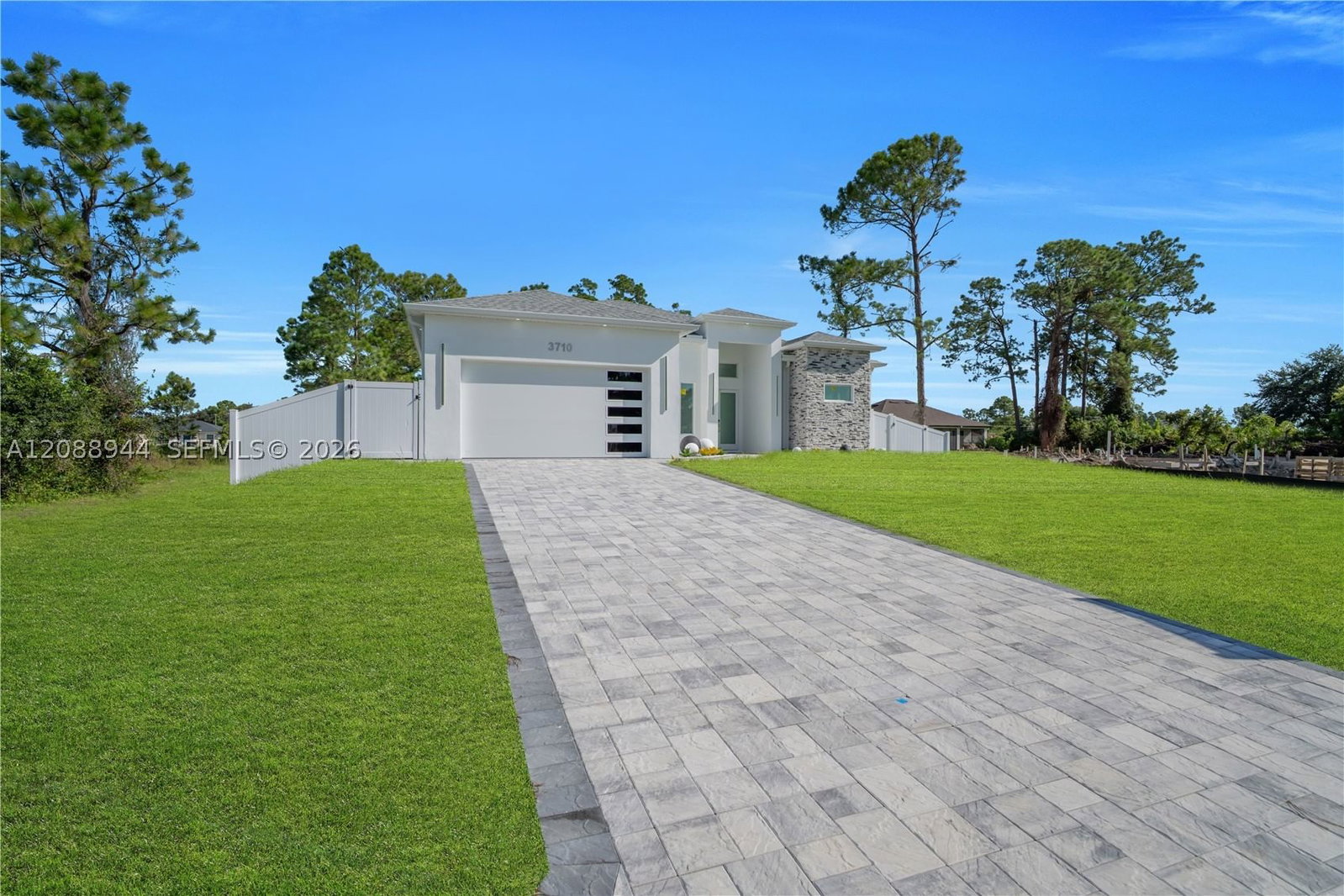 Real estate property located at 3710 6th St, Lee, Lehigh Acres, Lehigh Acres, FL