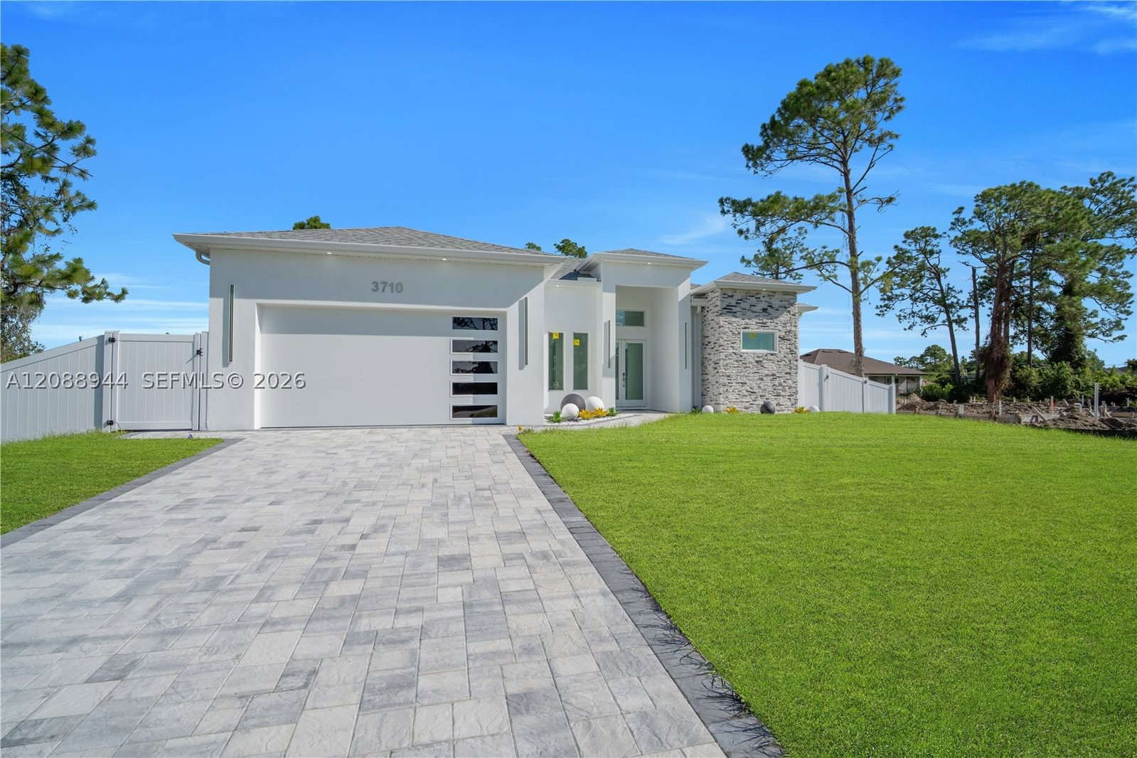Real estate property located at 3710 6th St, Lee, Lehigh Acres, Lehigh Acres, FL