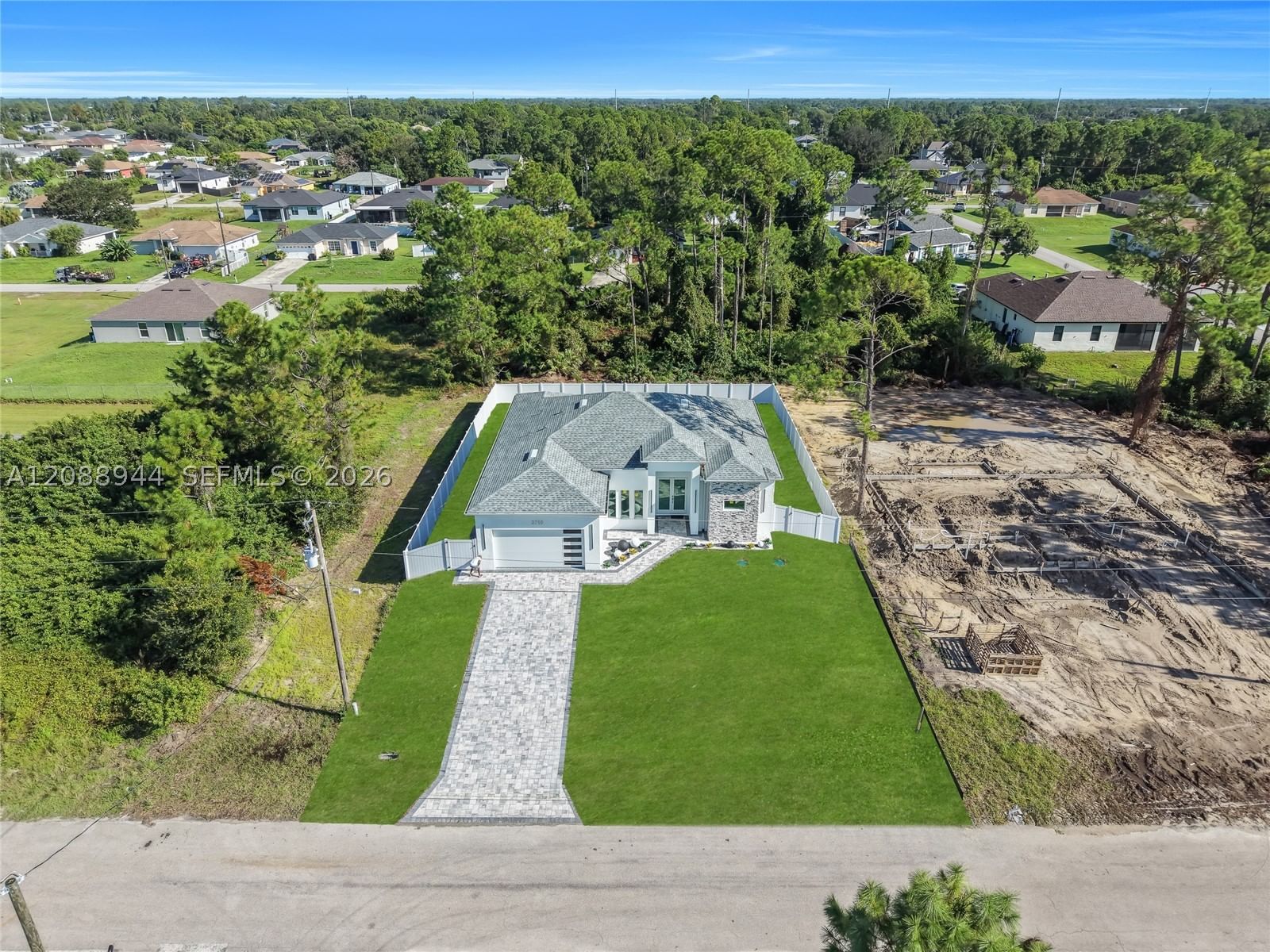 Real estate property located at 3710 6th St, Lee, Lehigh Acres, Lehigh Acres, FL