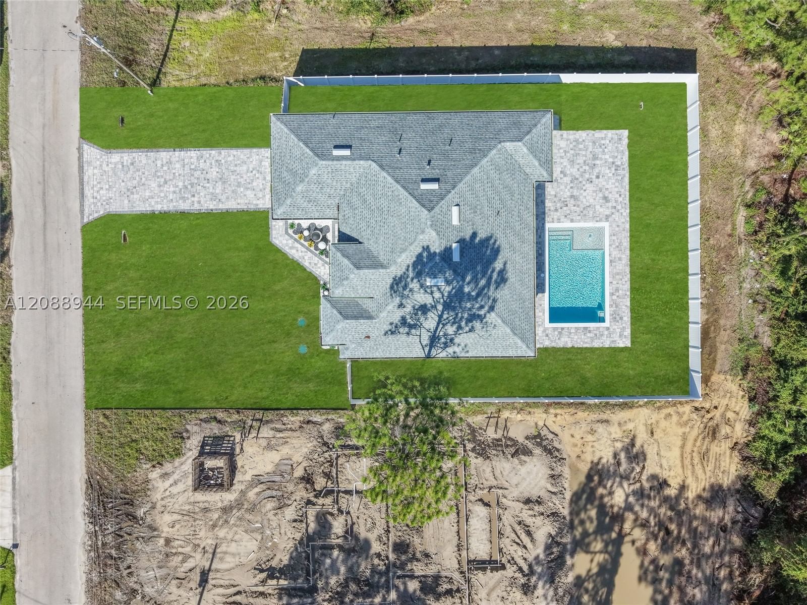 Real estate property located at 3710 6th St, Lee, Lehigh Acres, Lehigh Acres, FL