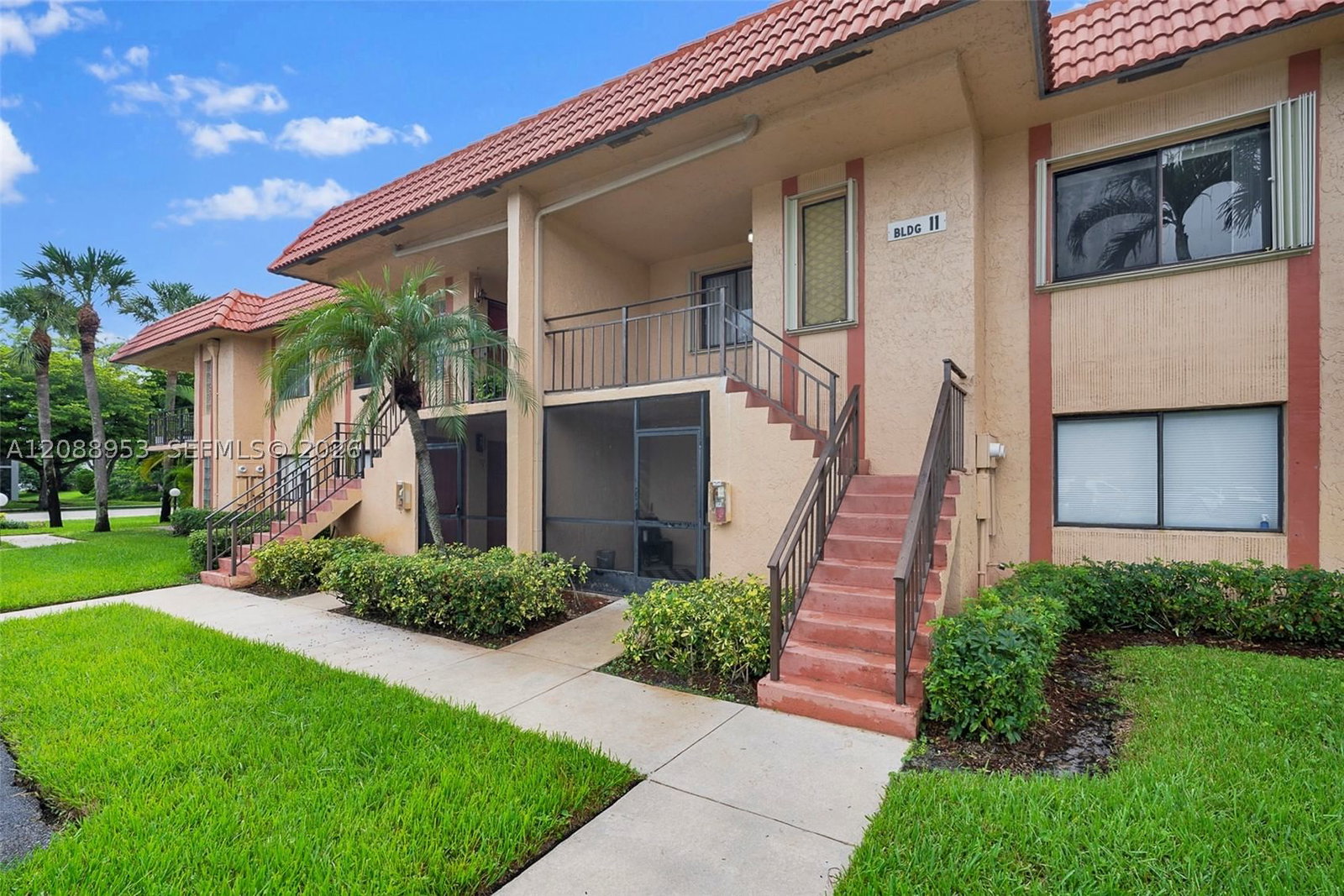 Real estate property located at 150 Lakeview Dr #203, Broward, Racquet Club Apartments A, Weston, FL