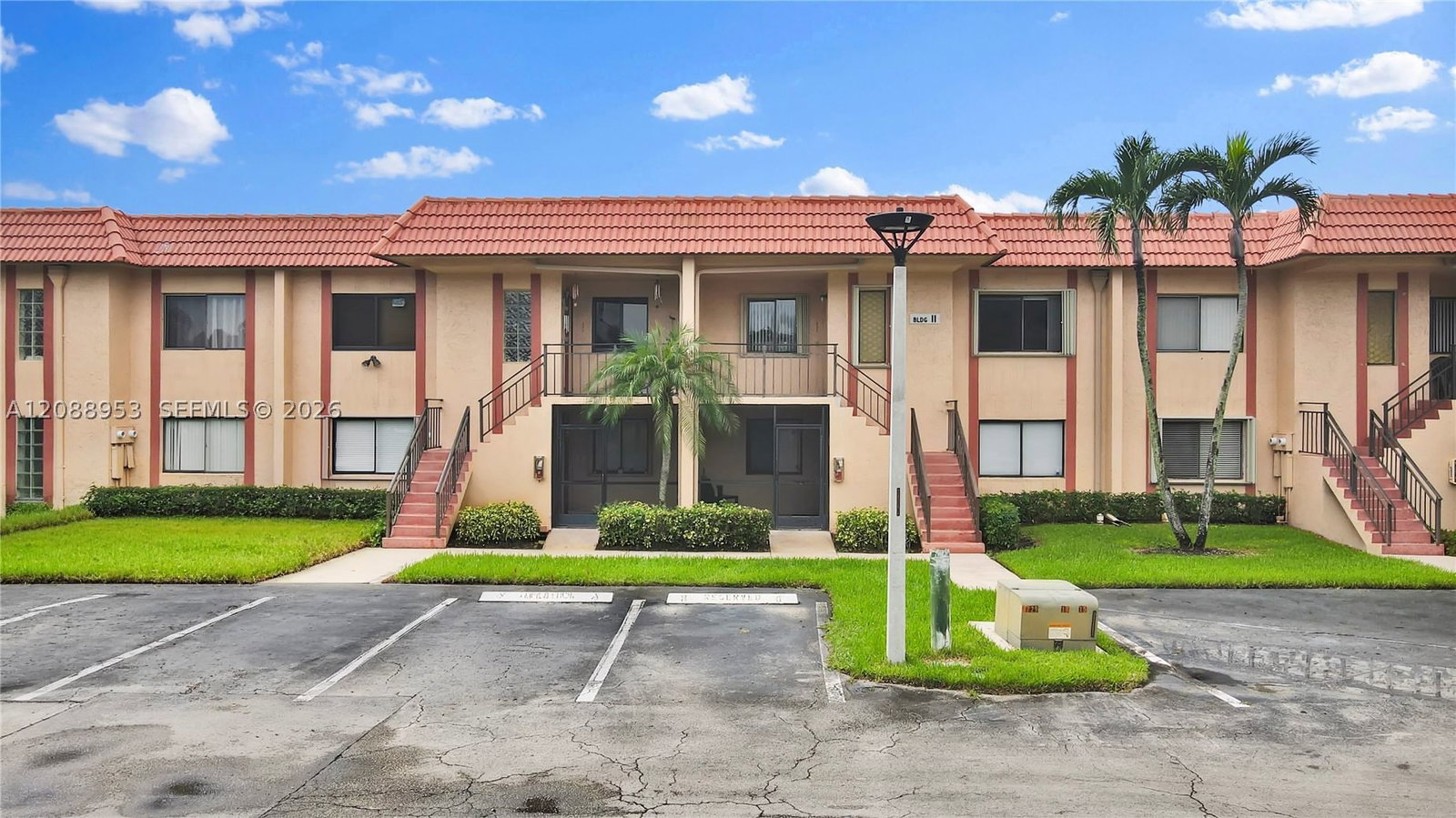 Real estate property located at 150 Lakeview Dr #203, Broward, Racquet Club Apartments A, Weston, FL