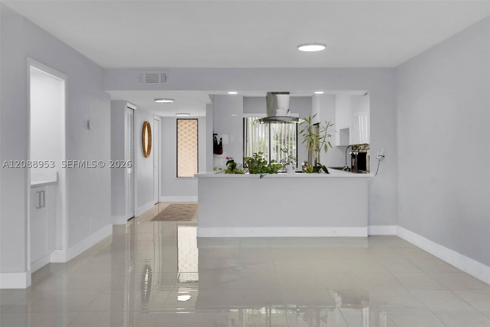 Real estate property located at 150 Lakeview Dr #203, Broward, Racquet Club Apartments A, Weston, FL