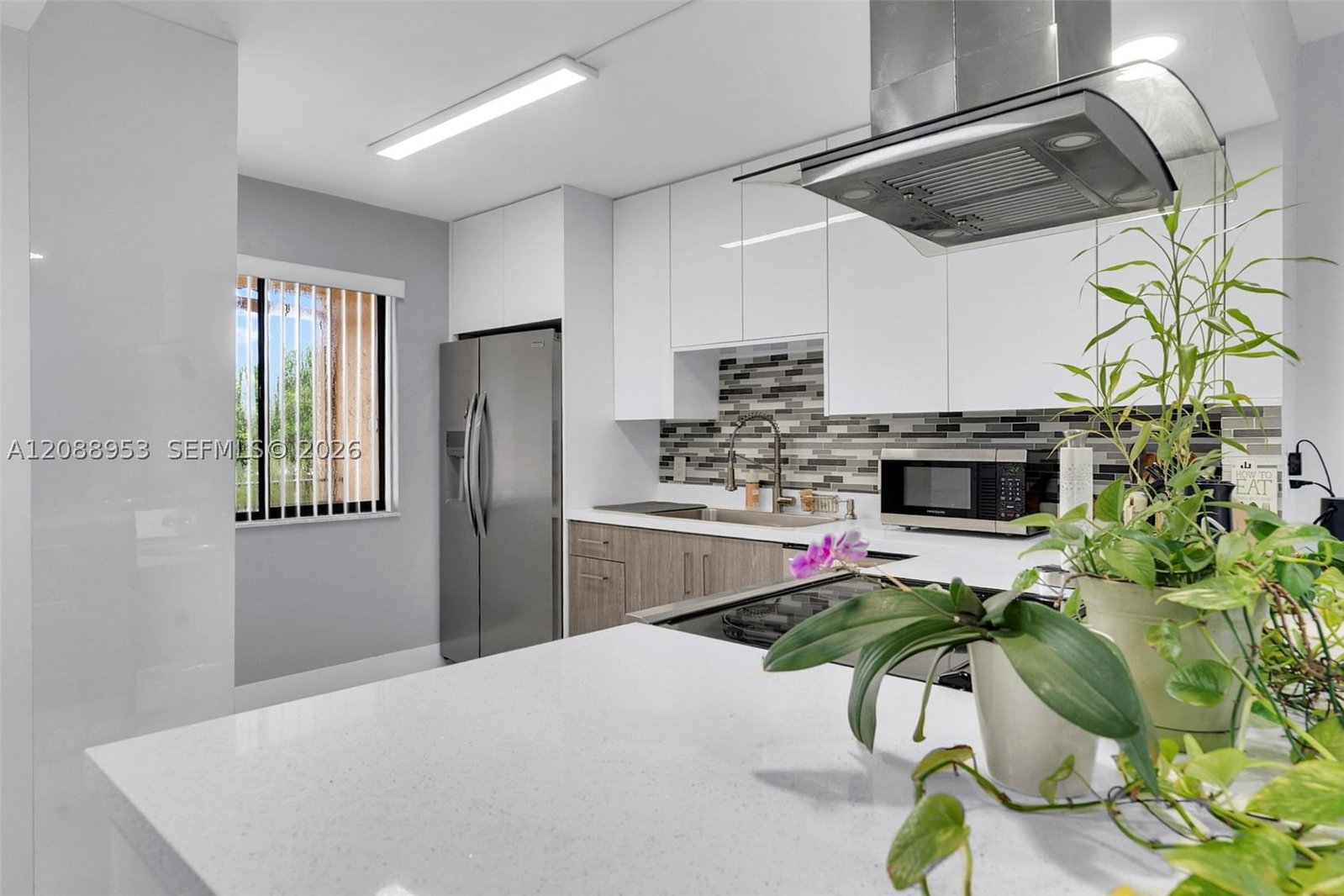 Real estate property located at 150 Lakeview Dr #203, Broward, Racquet Club Apartments A, Weston, FL