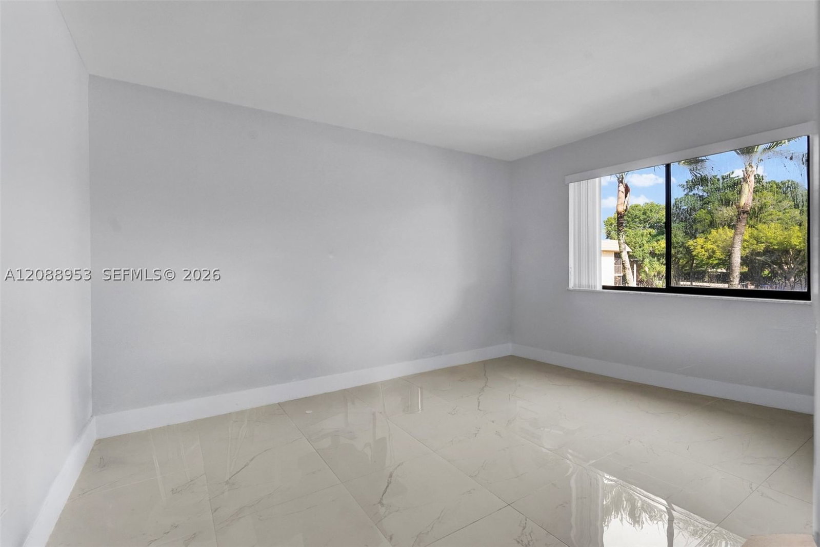 Real estate property located at 150 Lakeview Dr #203, Broward, Racquet Club Apartments A, Weston, FL