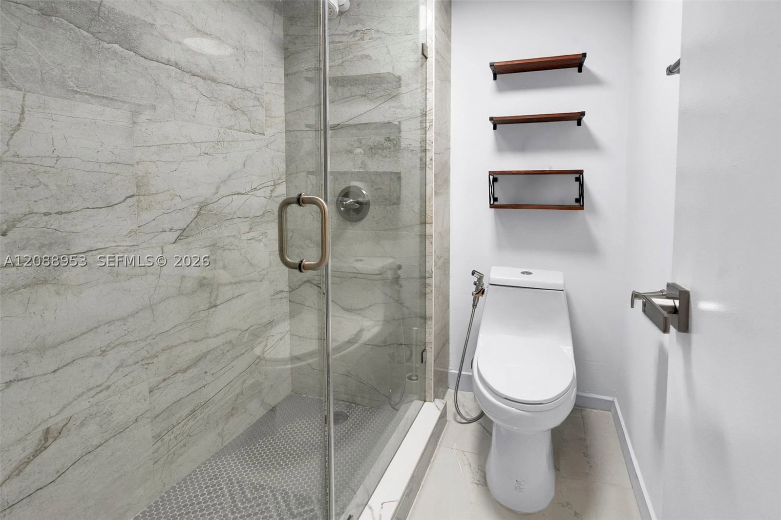 Real estate property located at 150 Lakeview Dr #203, Broward, Racquet Club Apartments A, Weston, FL