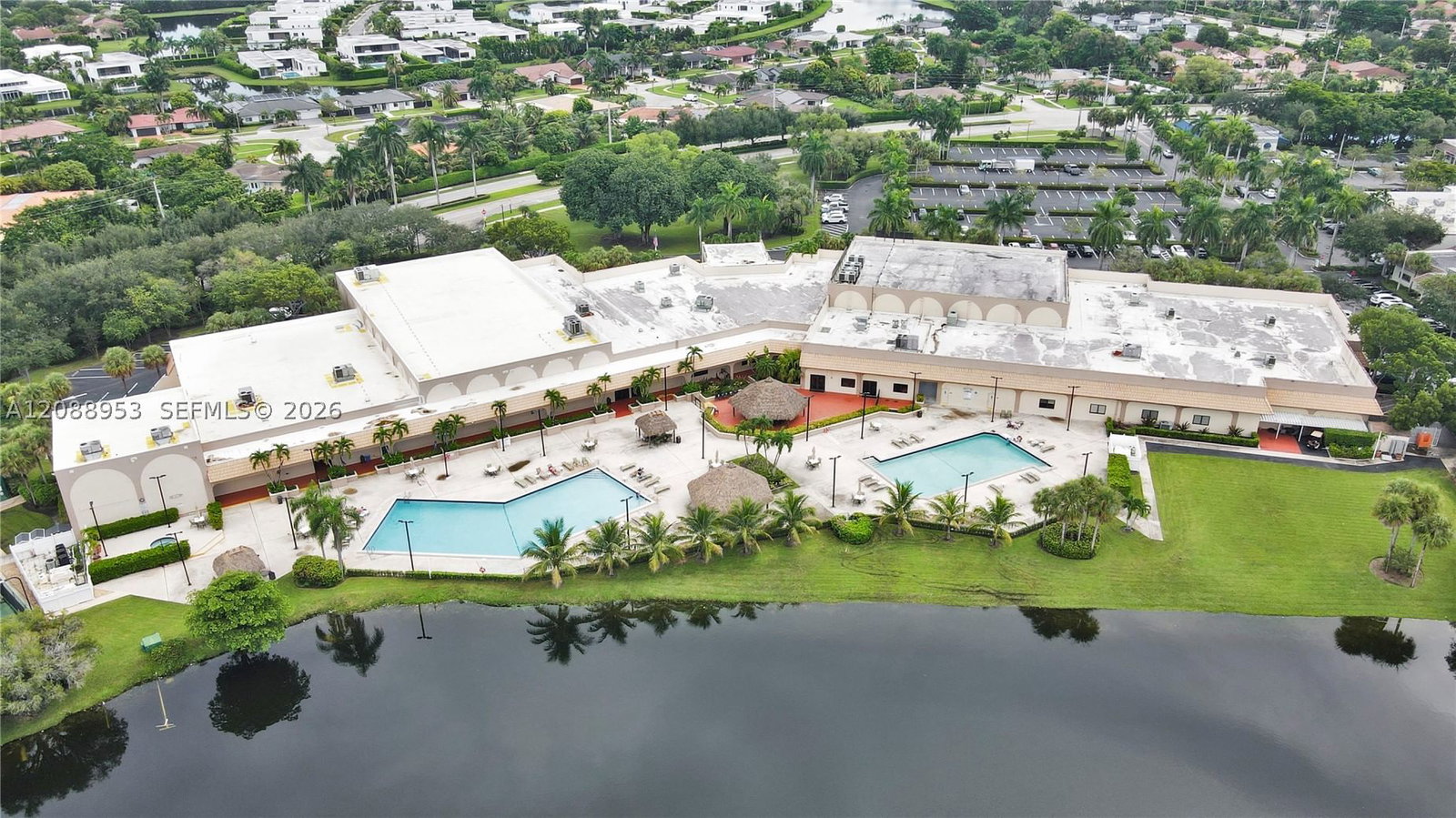 Real estate property located at 150 Lakeview Dr #203, Broward, Racquet Club Apartments A, Weston, FL