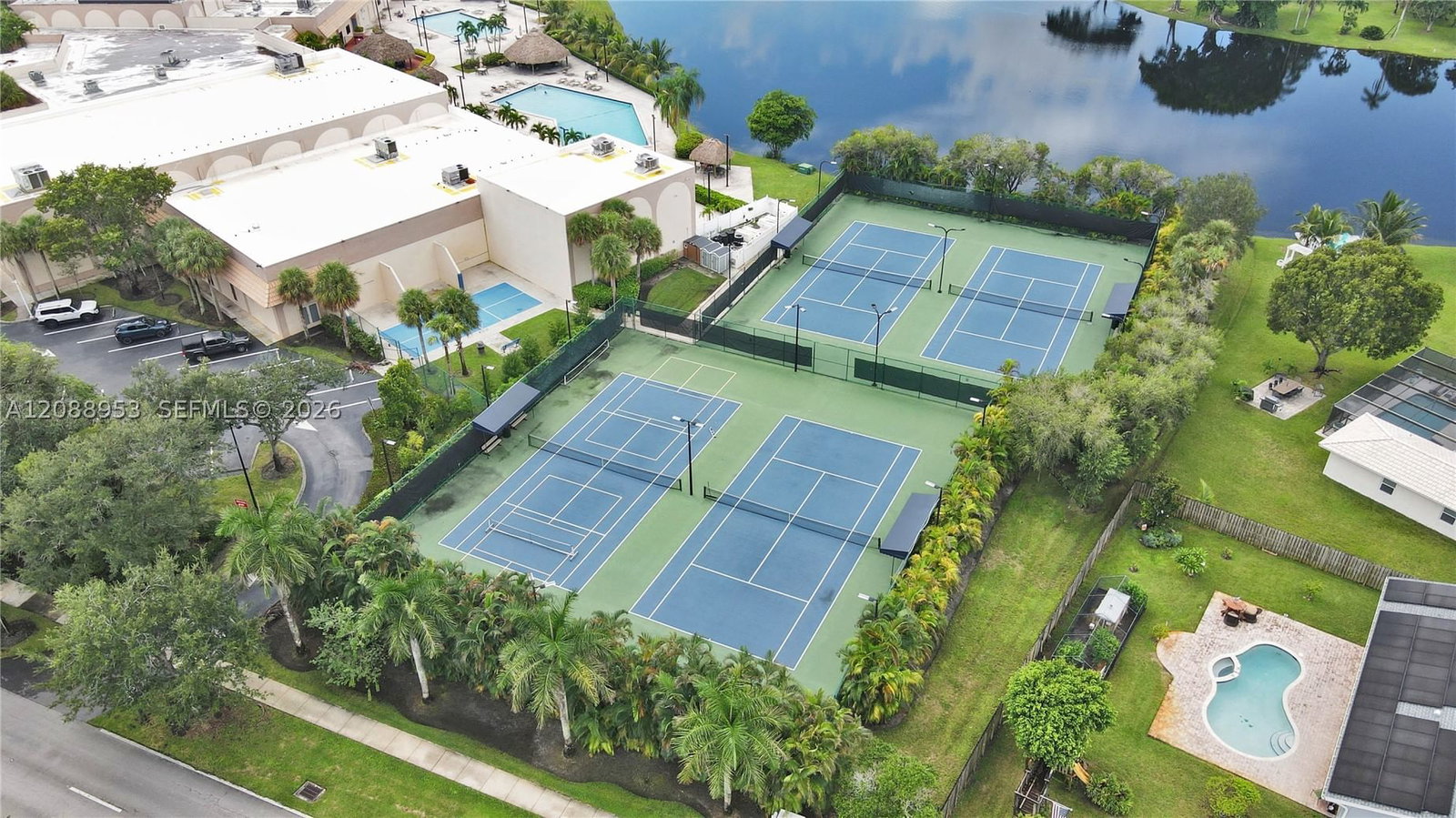 Real estate property located at 150 Lakeview Dr #203, Broward, Racquet Club Apartments A, Weston, FL
