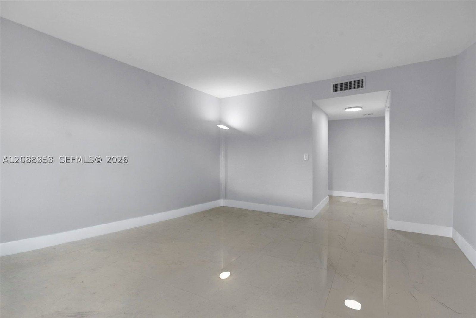 Real estate property located at 150 Lakeview Dr #203, Broward, Racquet Club Apartments A, Weston, FL