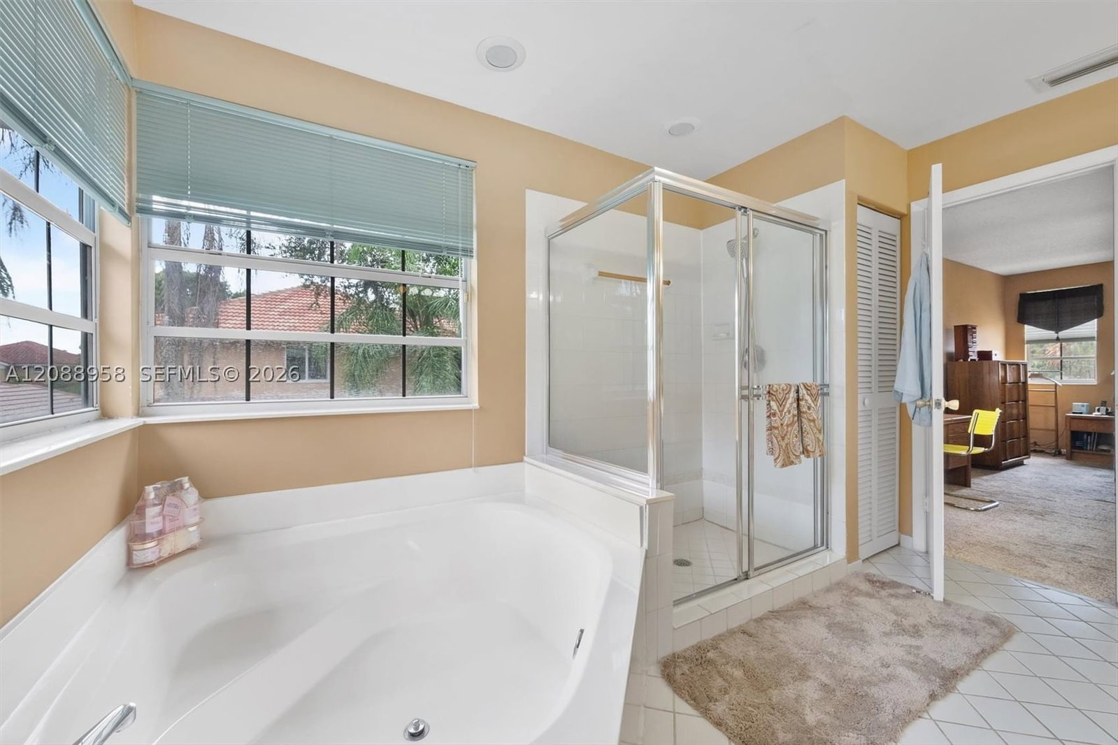 Real estate property located at 11092 Topeka Pl, Broward, Embassy Lakes Phase Ii, Cooper City, FL